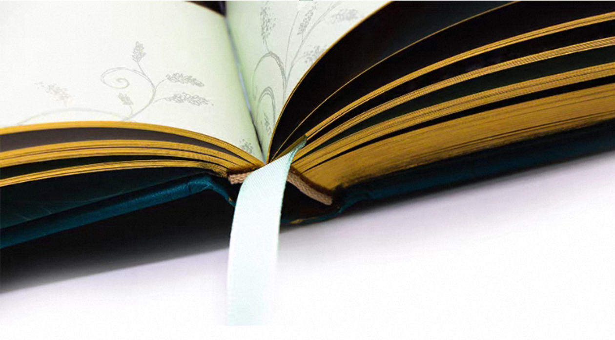 Gilded Edge Hardcover Children’s Animal Encyclopedia Books with Foil Embossed Cloth Covers
